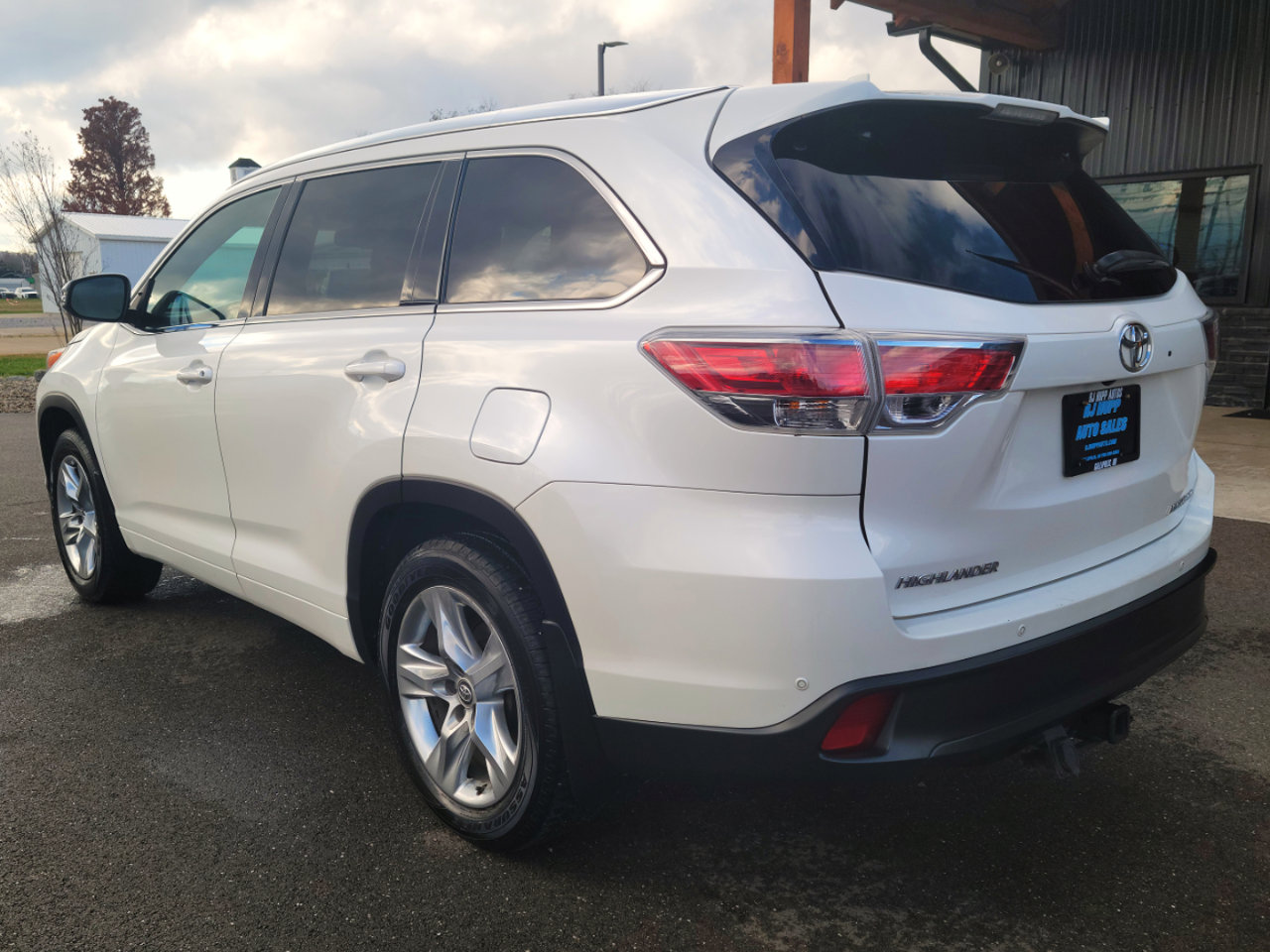 Used 2016 Toyota Highlander Limited image 6