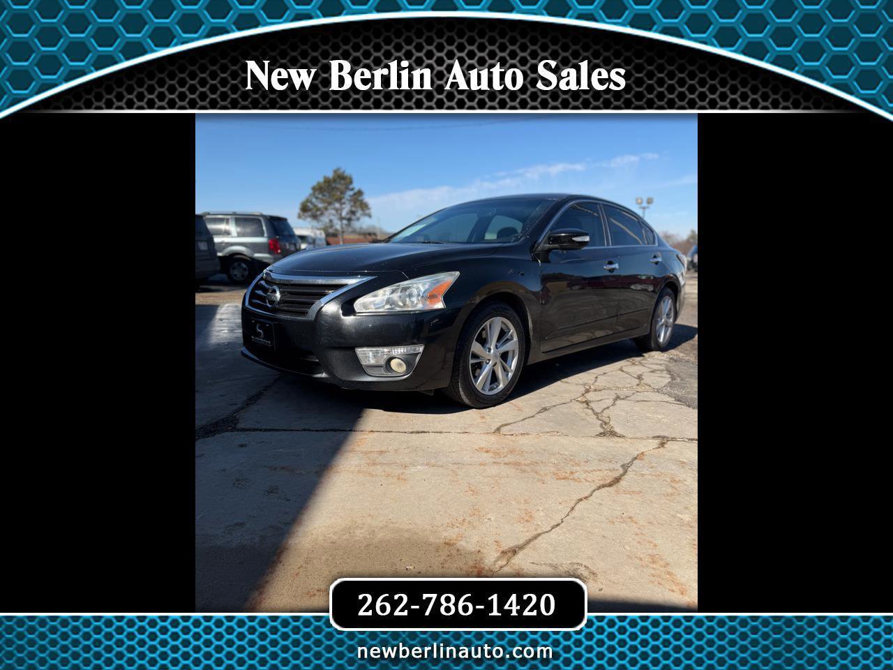Used 2014 Nissan Altima 2.5 SV w/ Convenience Package image 1