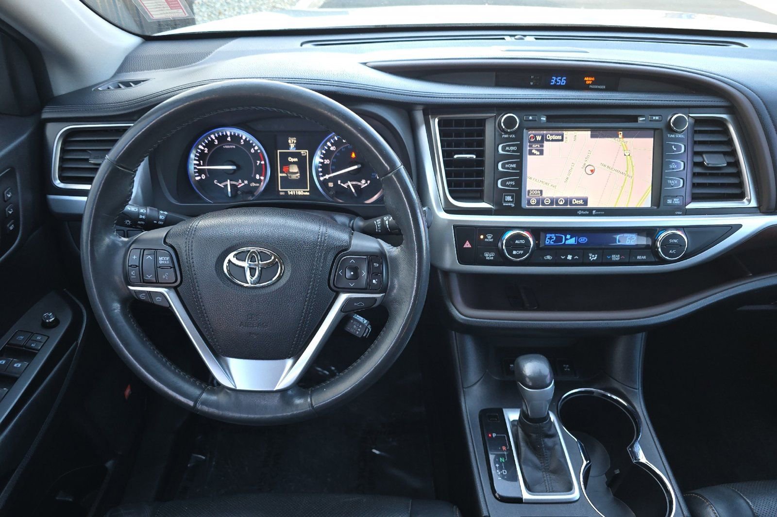 Used 2015 Toyota Highlander Limited w/ Driver Technology Package image 14