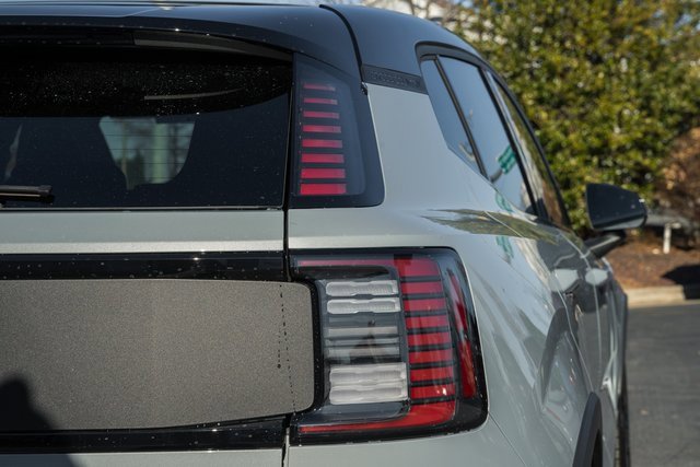 New 2026 Volvo EX30 Cross Country Ultra image 6