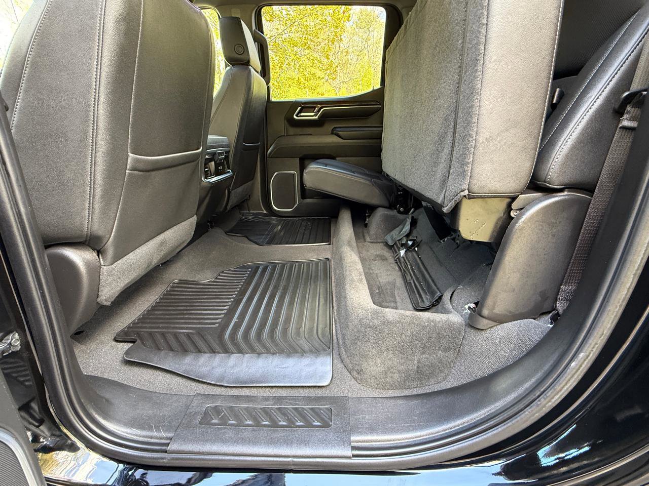Used 2023 Chevrolet Silverado 1500 LTZ w/ LTZ Premium Package AWD/4WD image 32