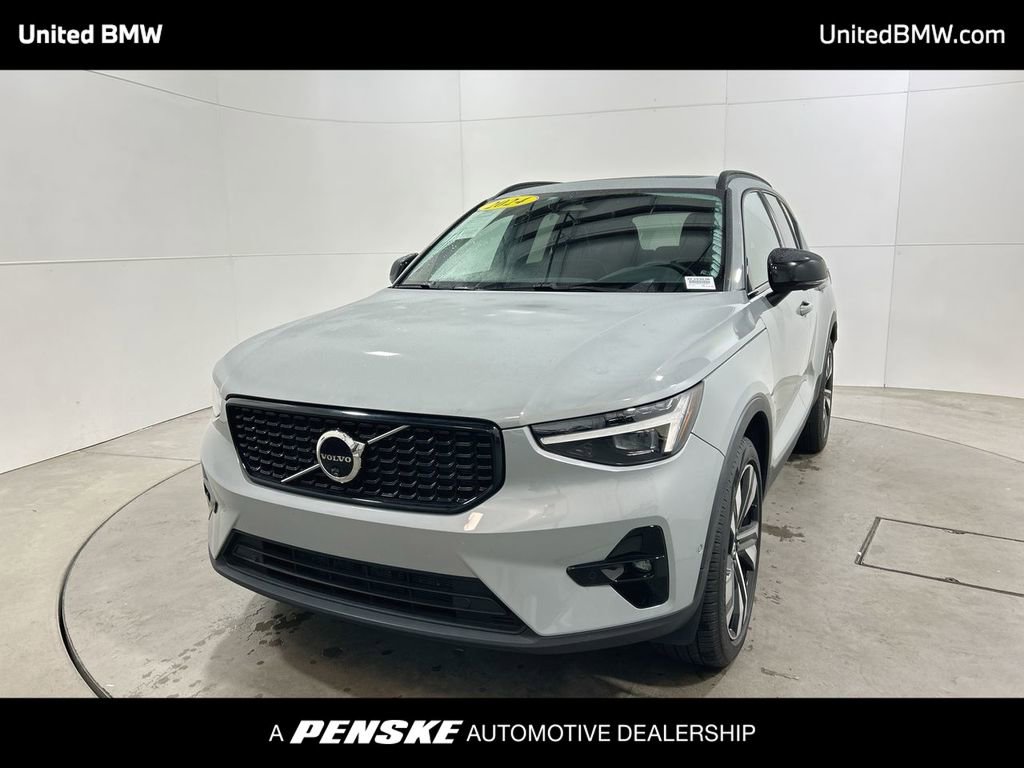 Used 2024 Volvo XC40 B5 Ultimate