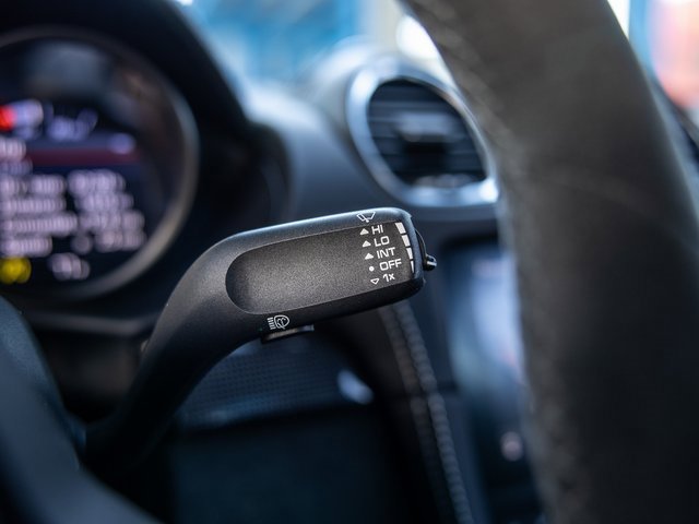 Used 2025 Porsche 718 Cayman GT4 image 37