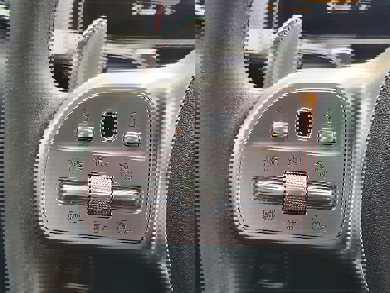 Used 2023 Mercedes-Benz GLB 35 AMG 4MATIC image 27