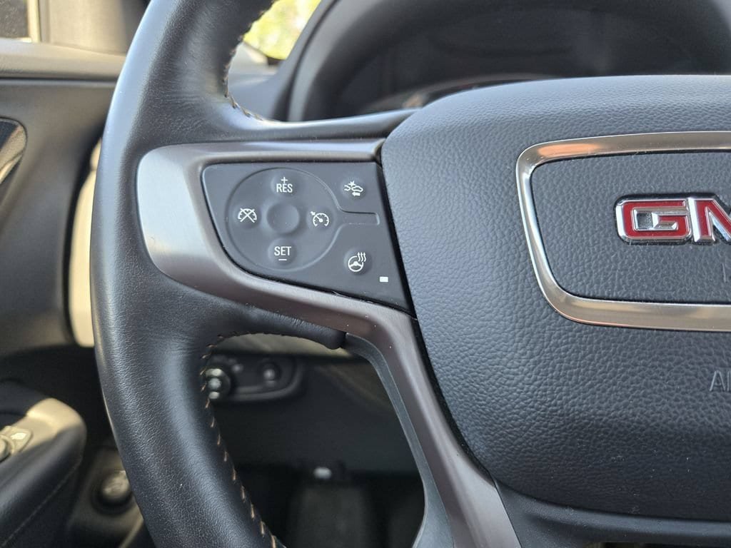Used 2022 GMC Terrain AT4 AWD/4WD image 16