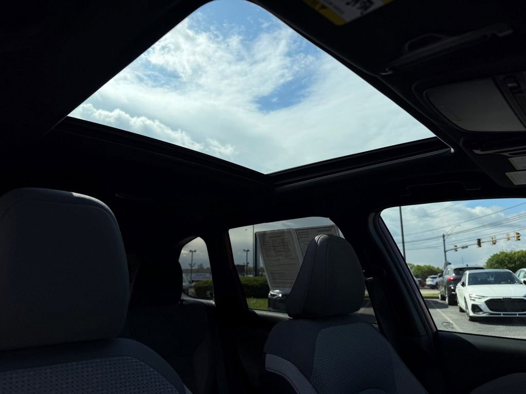 Used 2025 Subaru Forester Premium w/ Convenience Package #1 AWD/4WD image 19