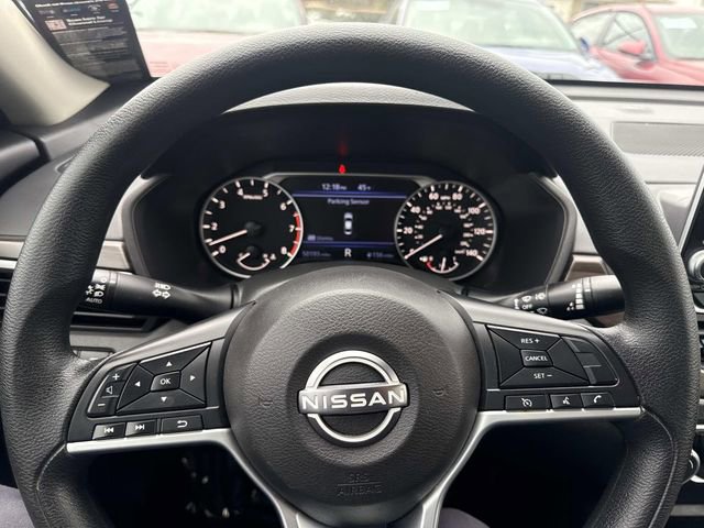 Used 2024 Nissan Altima 2.5 SV image 30