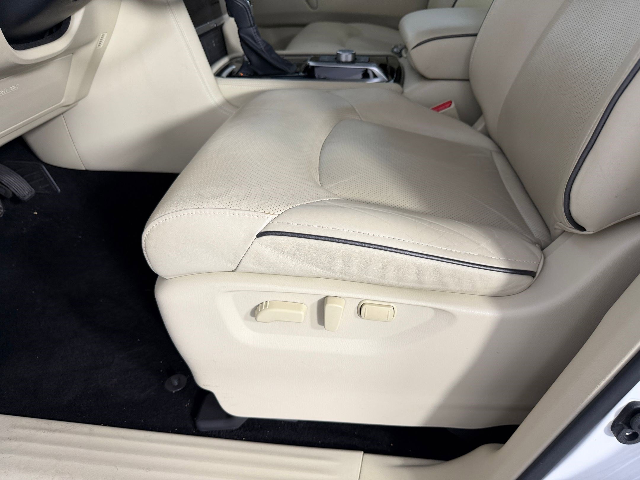 Used 2022 INFINITI QX80 Luxe w/ Cargo Package AWD/4WD image 13