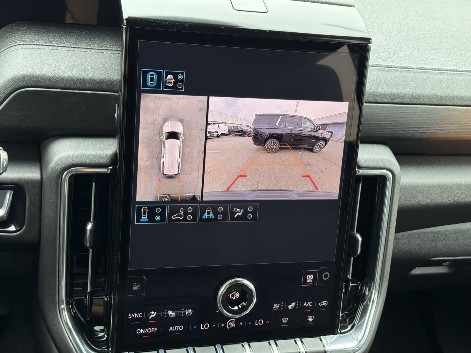 New 2026 GMC Yukon XL Denali AWD/4WD image 19