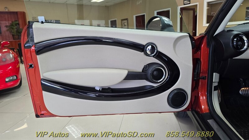 Used 2011 MINI Cooper S FWD image 11