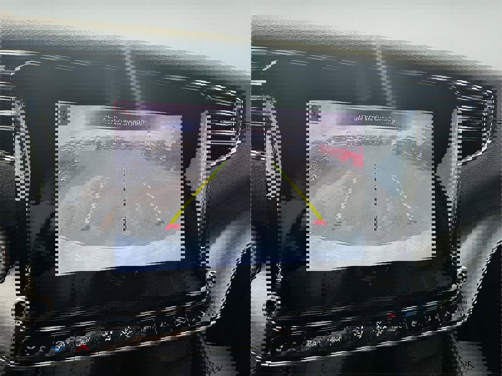 Used 2024 Jeep Wagoneer Series III AWD/4WD image 31