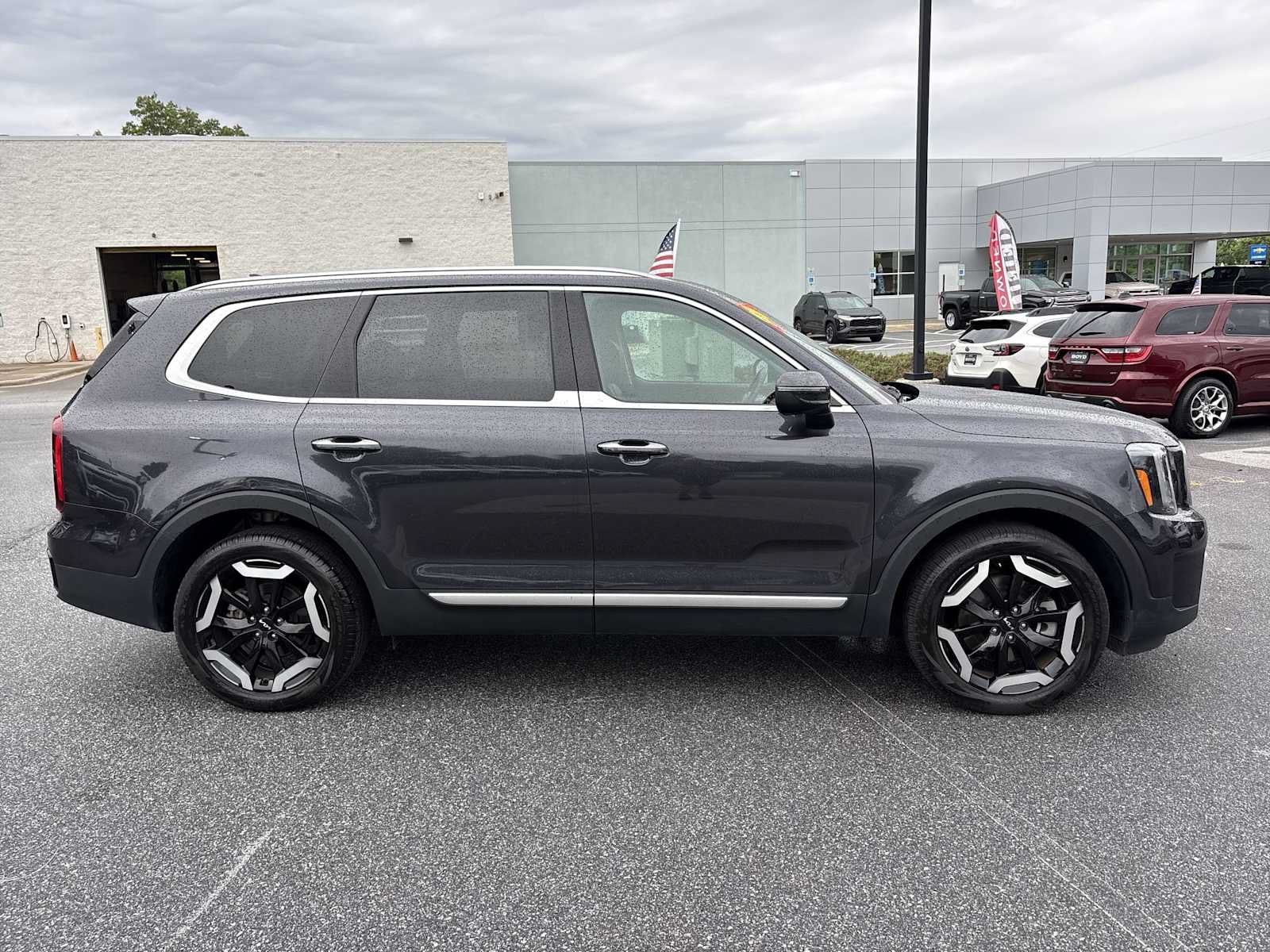 Used 2025 Kia Telluride S AWD/4WD image 5