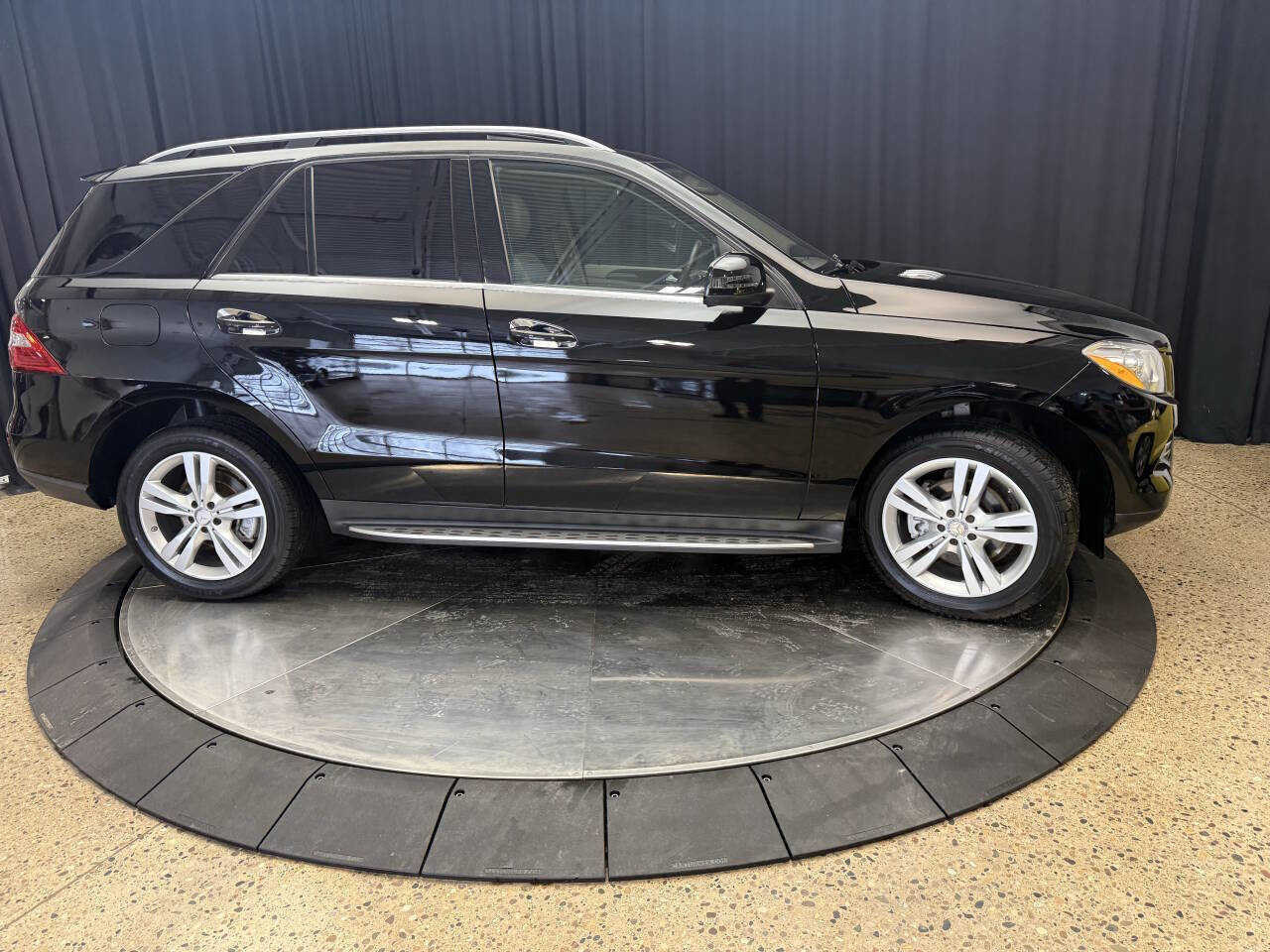 Used 2013 Mercedes-Benz ML 350 ML 350 4MATIC AWD 4dr SUV image 6