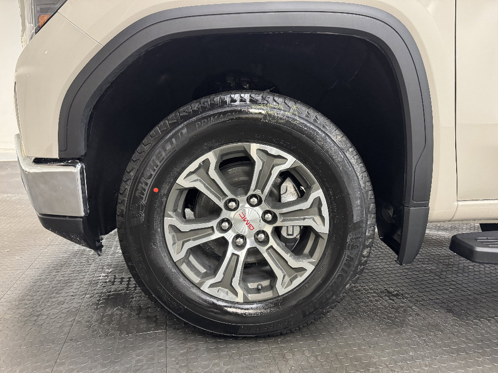 New 2026 GMC Sierra 1500 SLE w/ Preferred Package image 11