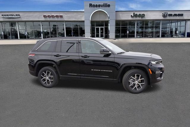 New 2025 Jeep Grand Cherokee Limited w/ Luxury Tech Group II image 2