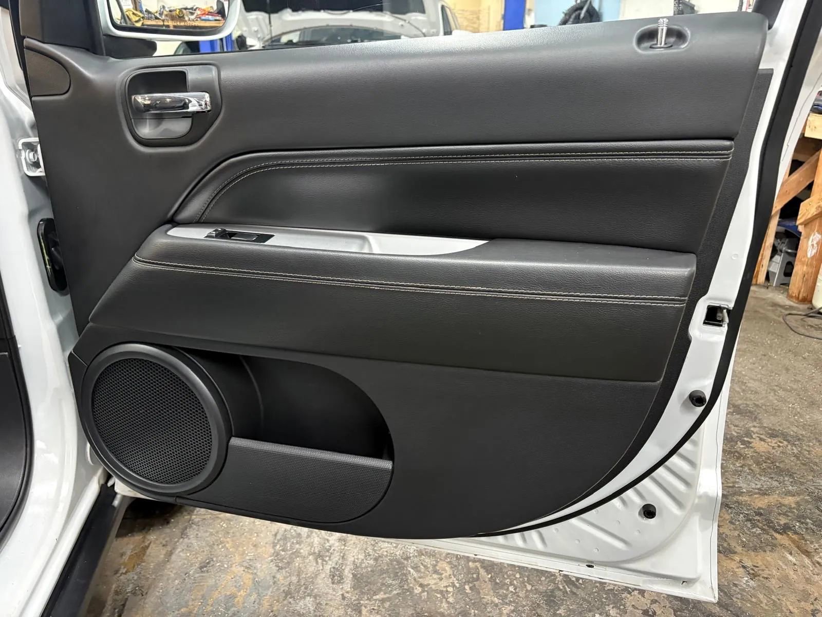 Used 2017 Jeep Compass High Altitude image 22