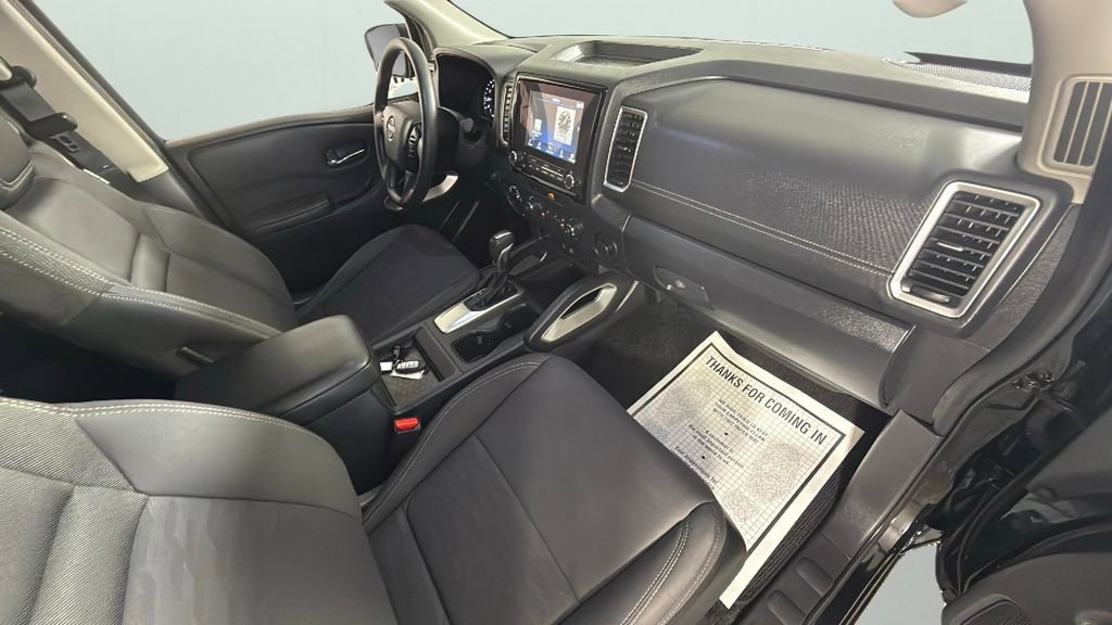 Used 2022 Nissan Frontier SV image 32