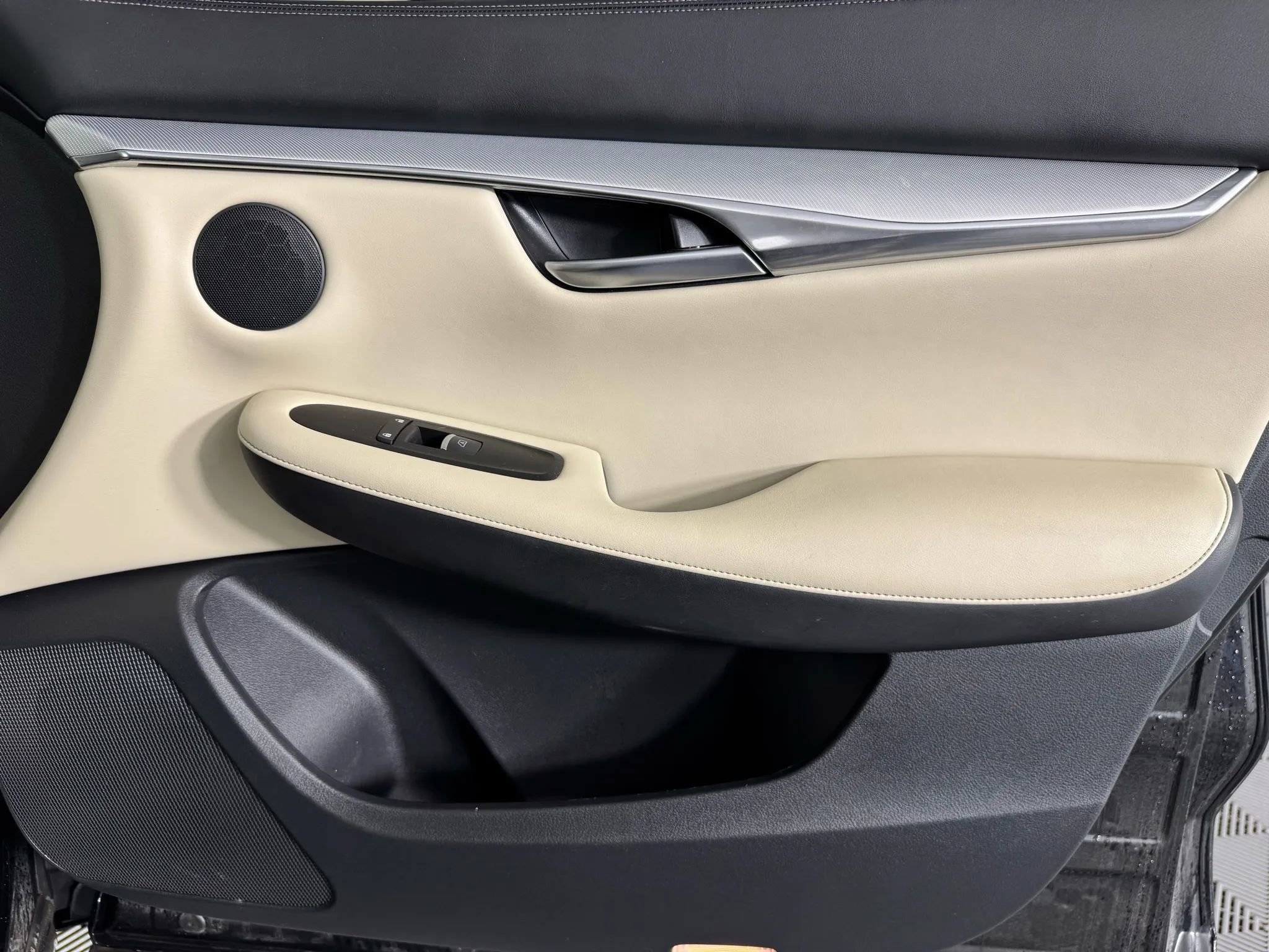 Used 2021 INFINITI QX50 Luxe w/ Cargo Package image 42