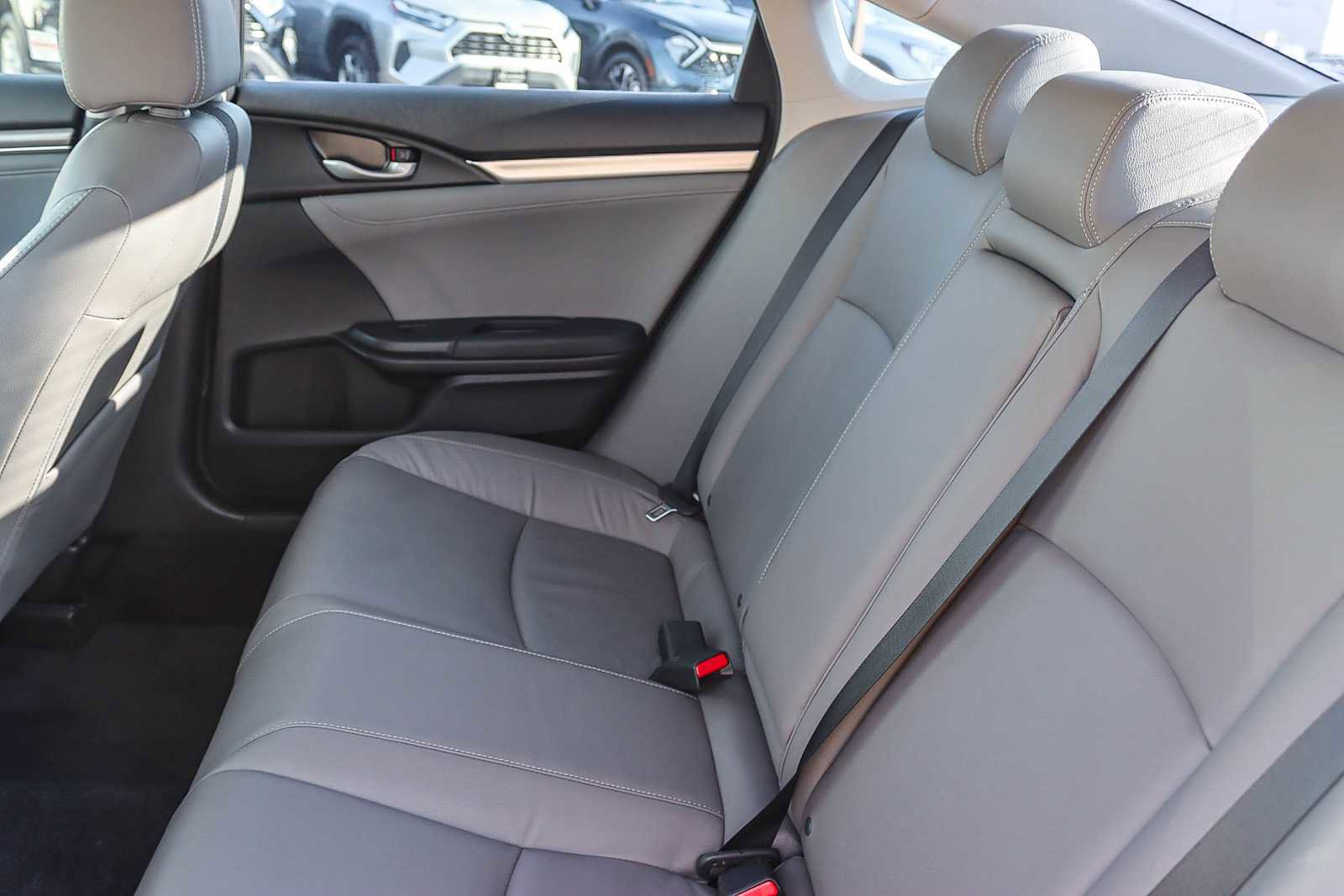 Used 2020 Honda Civic EX-L image 18