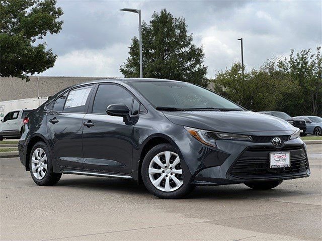 New 2026 Toyota Corolla LE FWD image 2