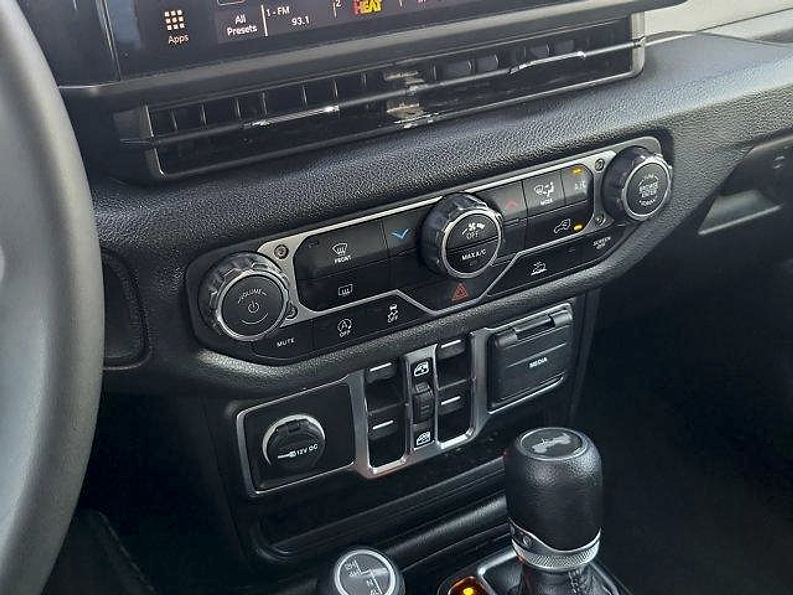 Certified 2024 Jeep Wrangler Unlimited Sport AWD/4WD image 29