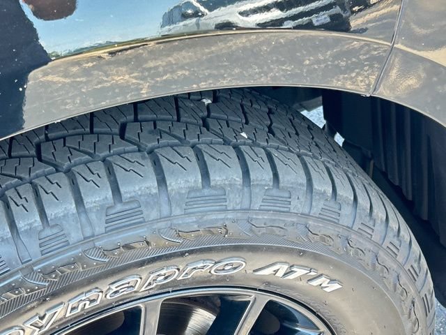 Used 2018 Nissan Frontier SV w/ Value Truck Package RWD image 9