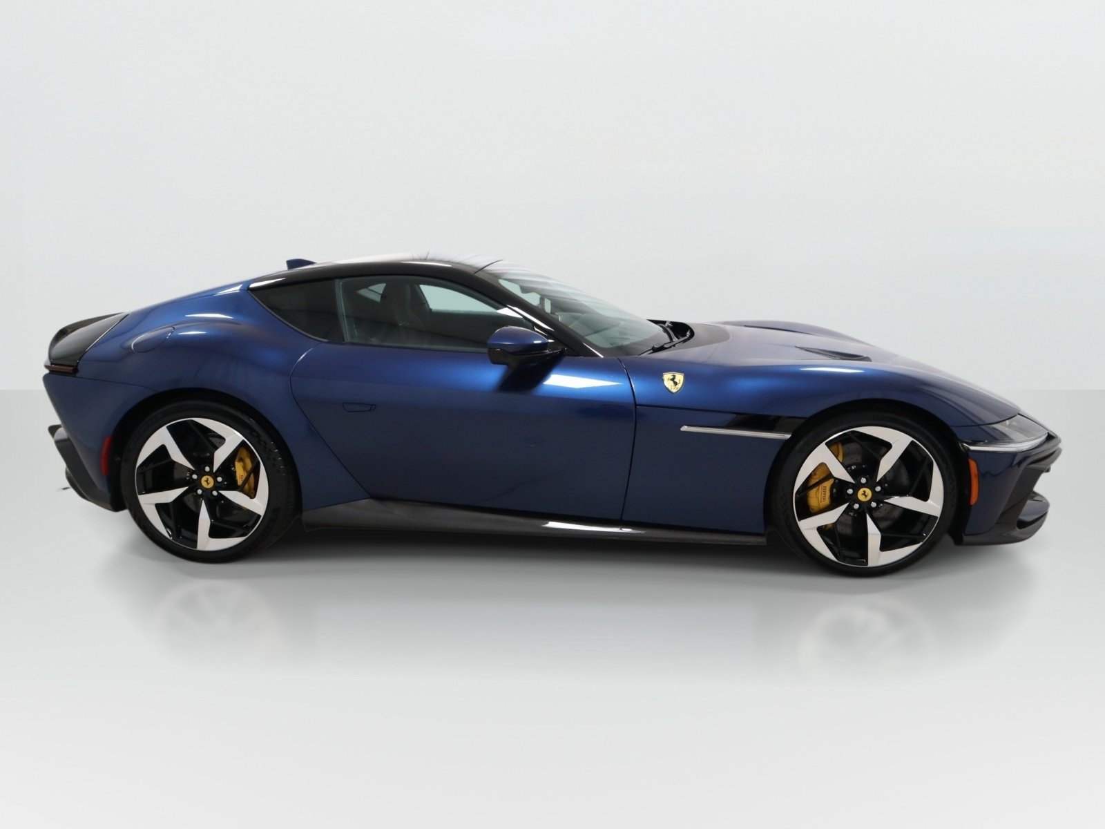 Used 2025 Ferrari 12Cilindri RWD image 6