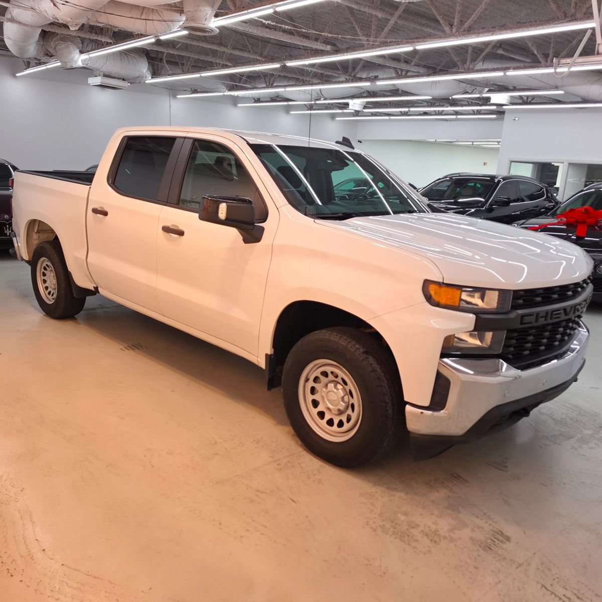Used 2021 Chevrolet Silverado 1500 W/T w/ WT Value Package AWD/4WD image 18