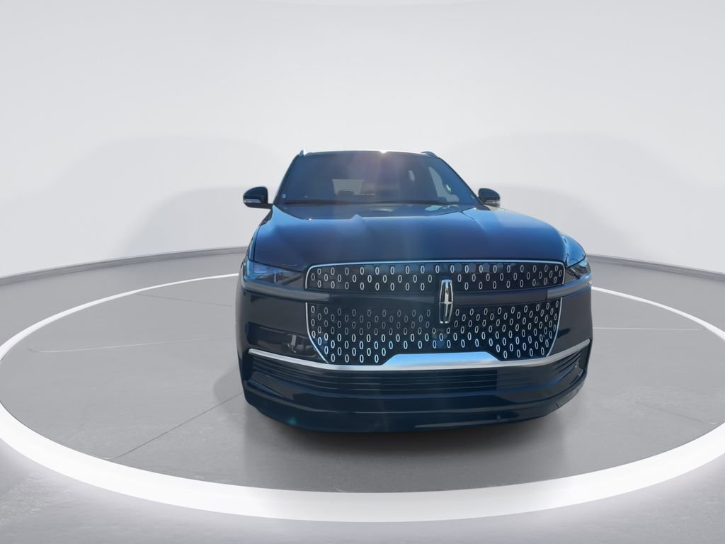 New 2025 Lincoln Navigator Reserve image 3