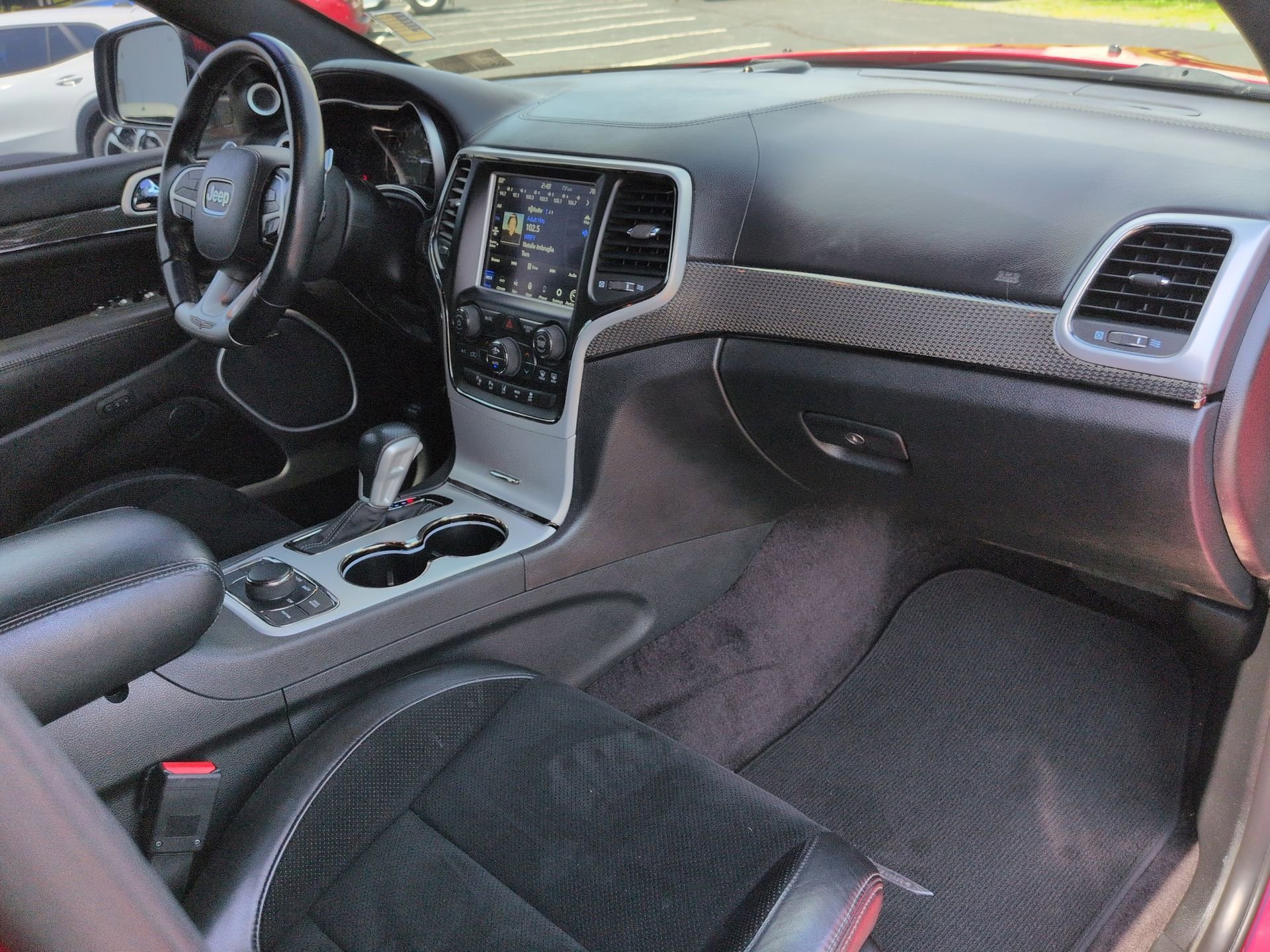 Used 2018 Jeep Grand Cherokee Trackhawk AWD/4WD image 30