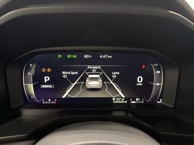 Used 2025 Mitsubishi Outlander SEL image 14