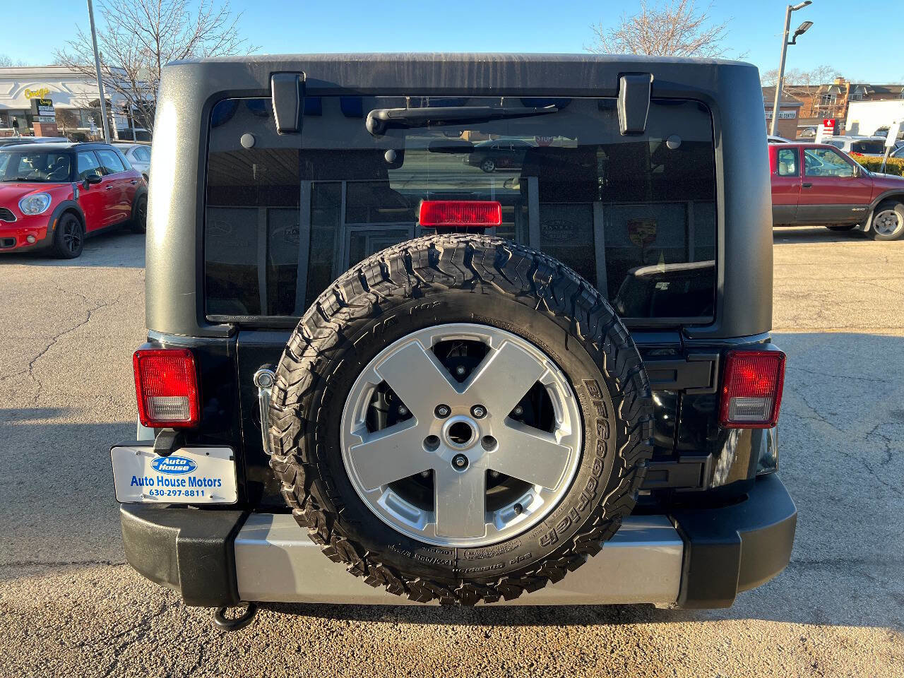 Used 2011 Jeep Wrangler Sahara image 14