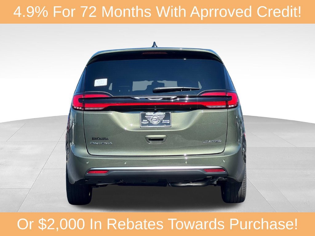 New 2027 Chrysler Pacifica Limited FWD image 6