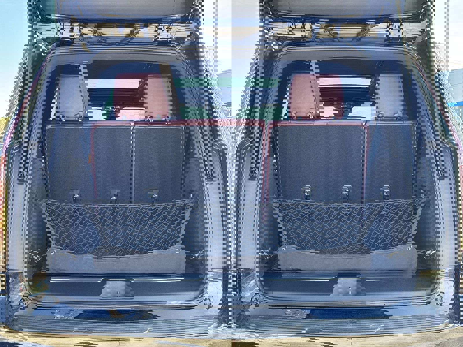 Used 2025 Cadillac Escalade Premium Luxury w/ Touring Package image 34