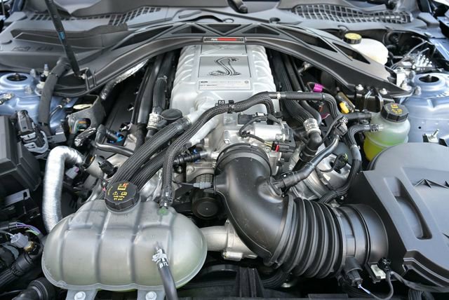 Used 2022 Ford Mustang Shelby GT500 w/ Carbon Fiber Track Pack image 35