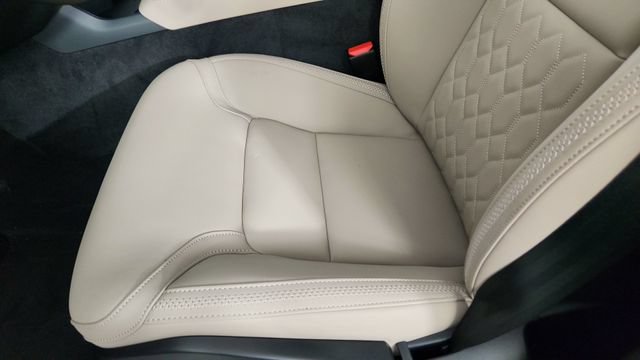 New 2026 Volvo XC90 B6 Plus w/ Protection Package AWD/4WD image 13