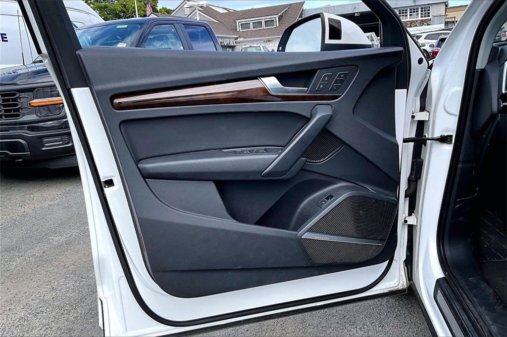 Used 2018 Audi Q5 2.0T Premium Plus w/ Premium Plus Package image 18