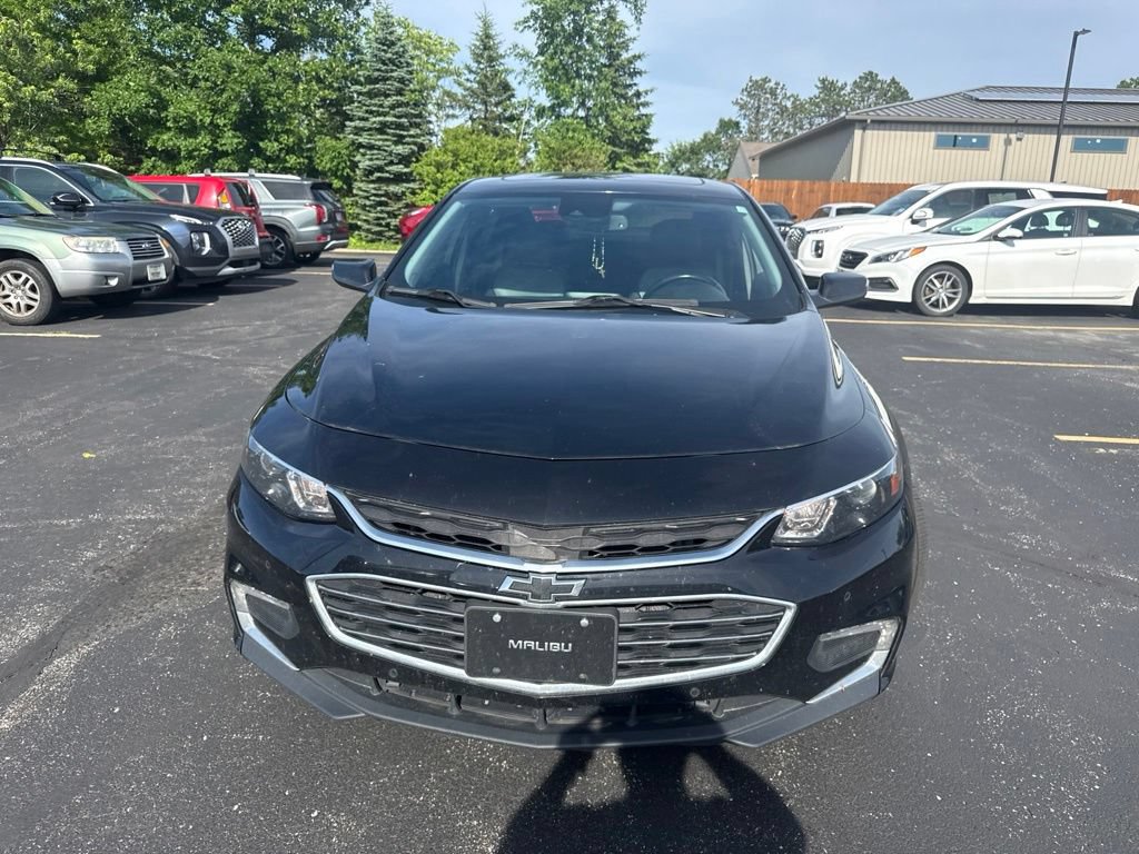 Used 2018 Chevrolet Malibu Premier w/ Premier Sun and Wheel Package FWD image 6