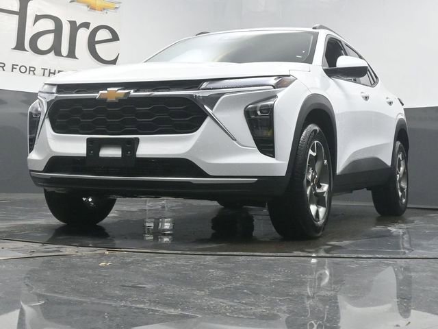 New 2026 Chevrolet Trax LT w/ Driver Confidence Package image 4