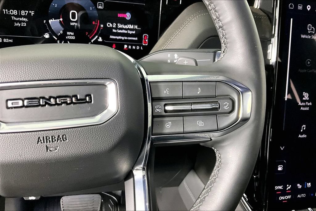Used 2026 GMC Yukon XL Denali RWD image 11