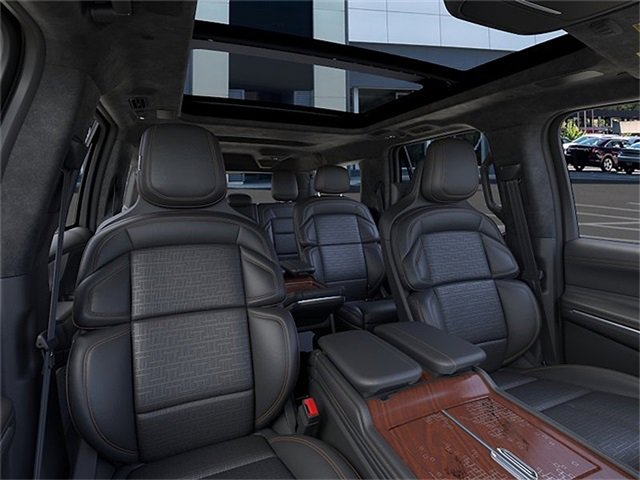 New 2026 Lincoln Navigator L Black Label image 10
