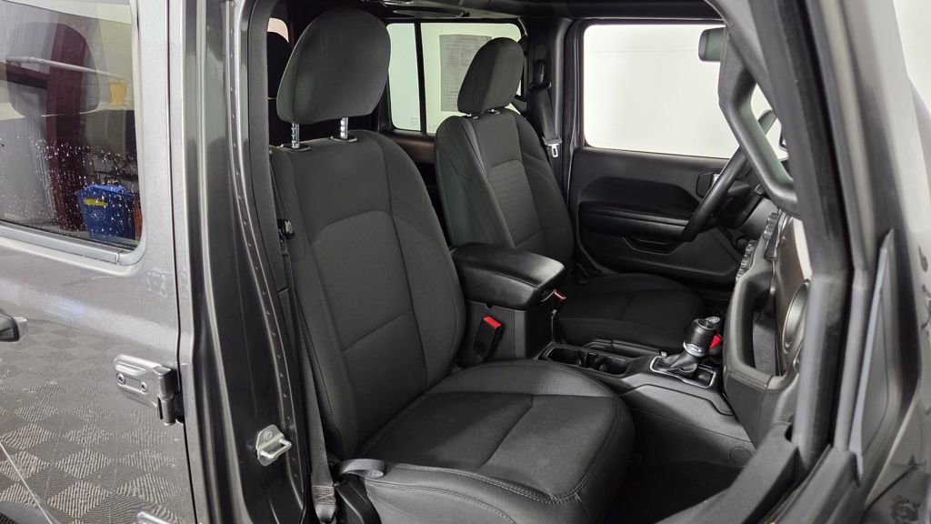 Used 2021 Jeep Gladiator Sport w/ Trailer Tow Package image 30