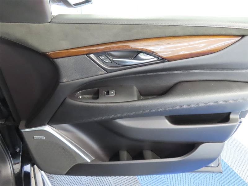 Used 2020 Cadillac Escalade Premium Luxury AWD/4WD image 39