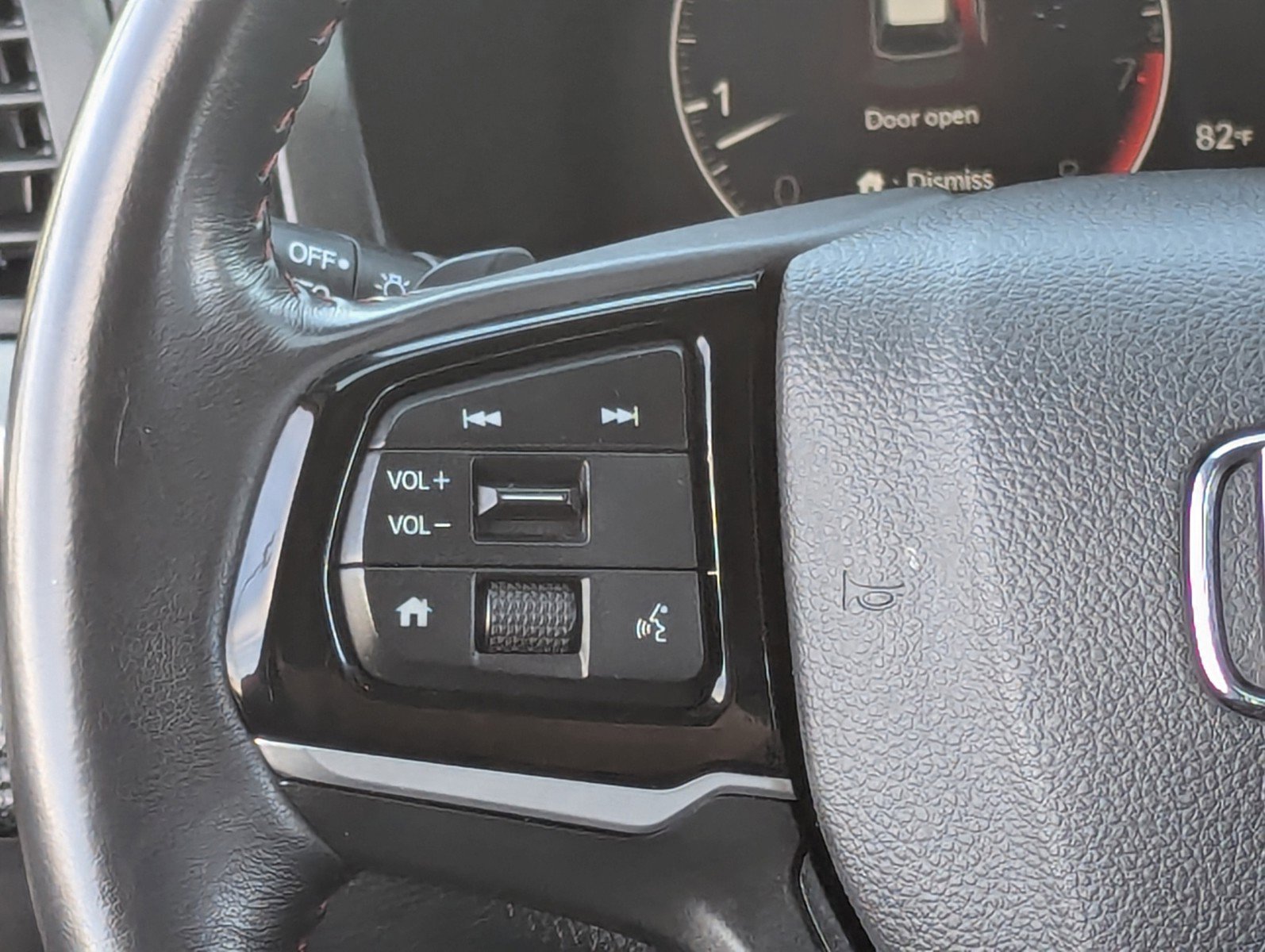 Used 2025 Honda Odyssey Sport-L image 22