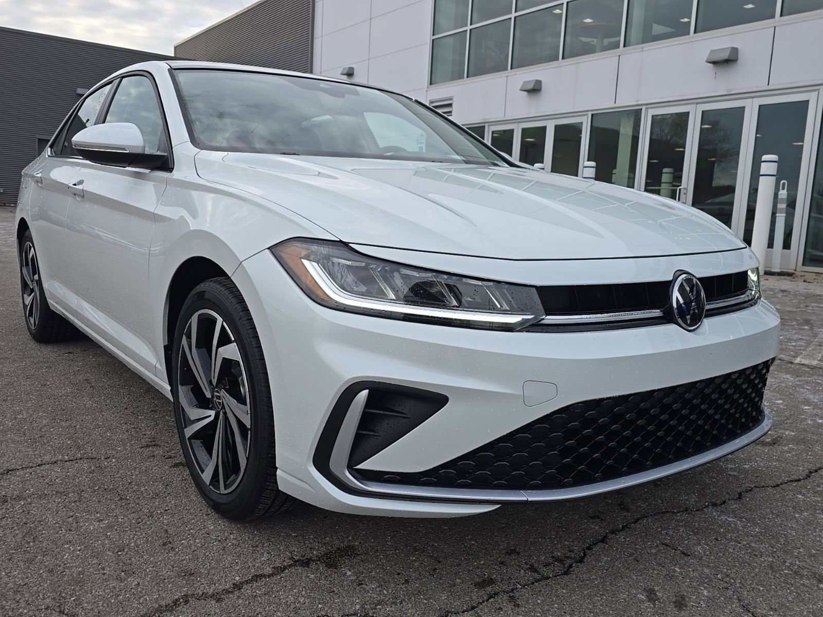 New 2026 Volkswagen Jetta SEL image 30