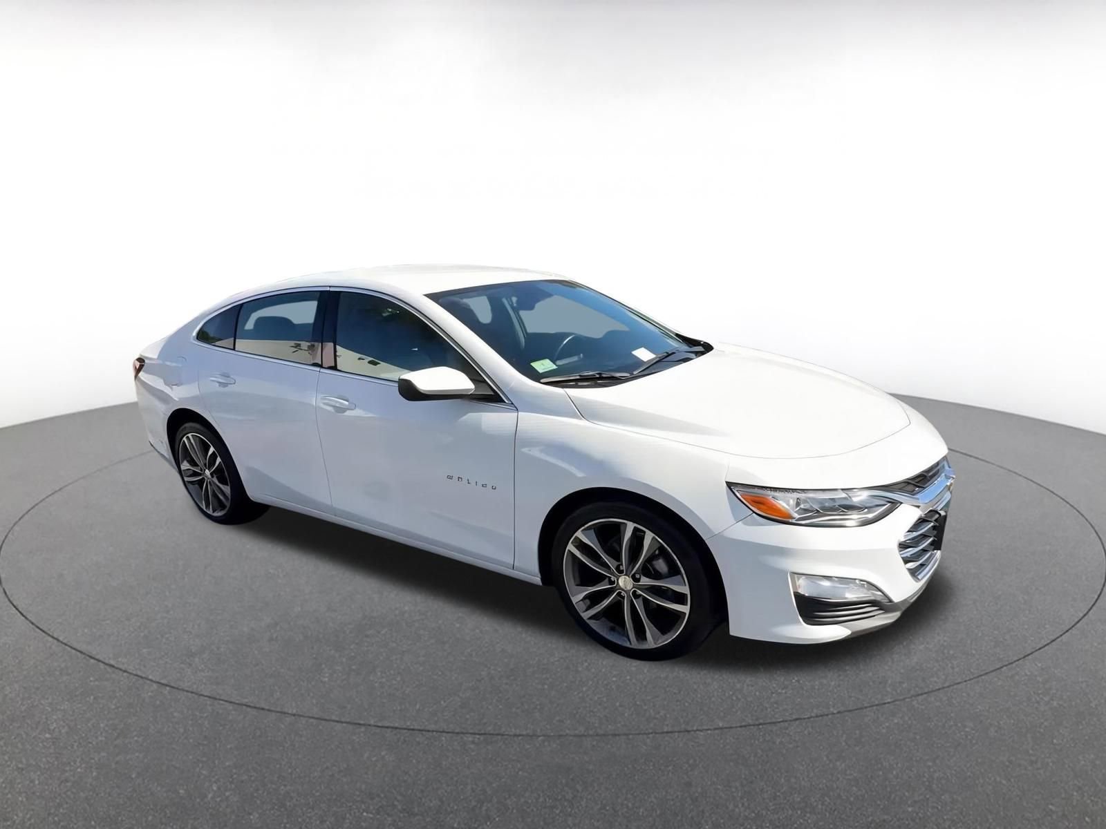 Used 2024 Chevrolet Malibu LT video 2