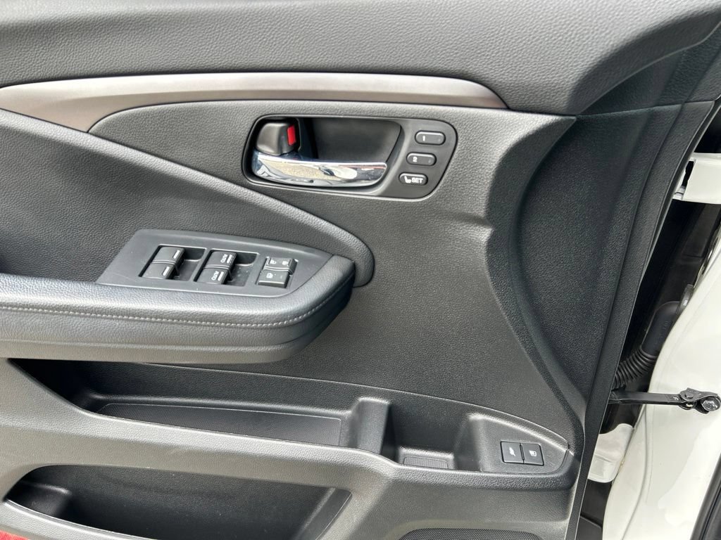 Used 2021 Honda Pilot Special Edition image 14