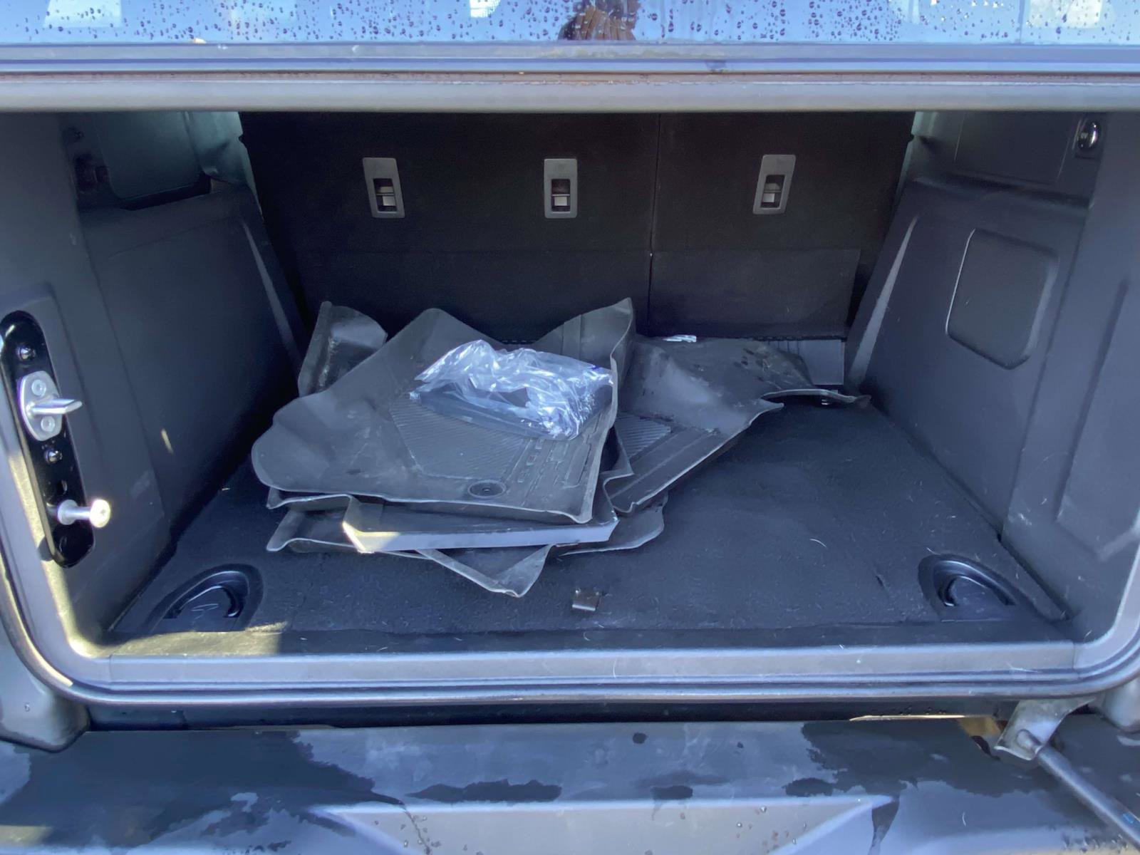 Used 2024 Ford Bronco Outer Banks image 9