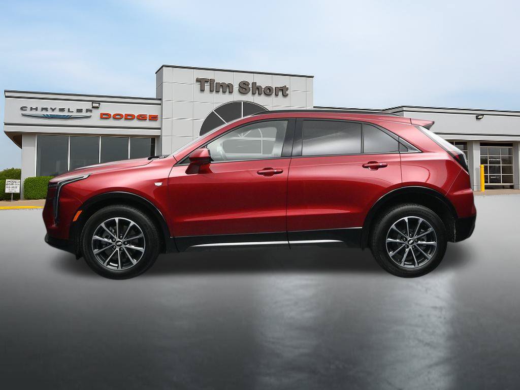 Used 2025 Cadillac XT4 Sport FWD image 2