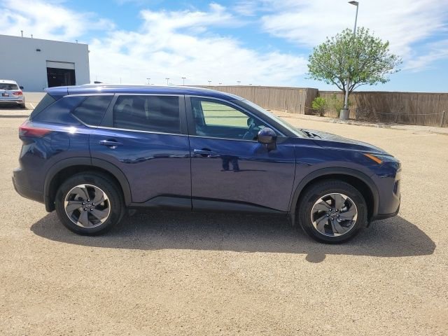 Certified 2024 Nissan Rogue SV w/ SV Premium Package FWD image 5